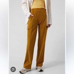Athleta Vienna Cargo Brass Yellow Mustard Long Pants 12